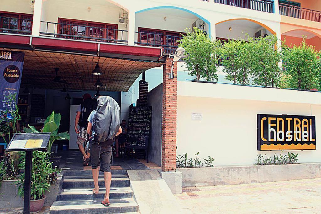 Central Hostel Siem Reap Esterno foto